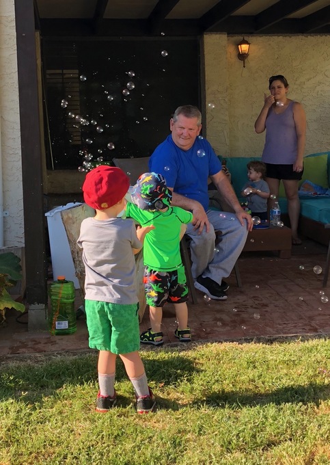 Papa Mike, Eero and James play with bubbles 7/21/18