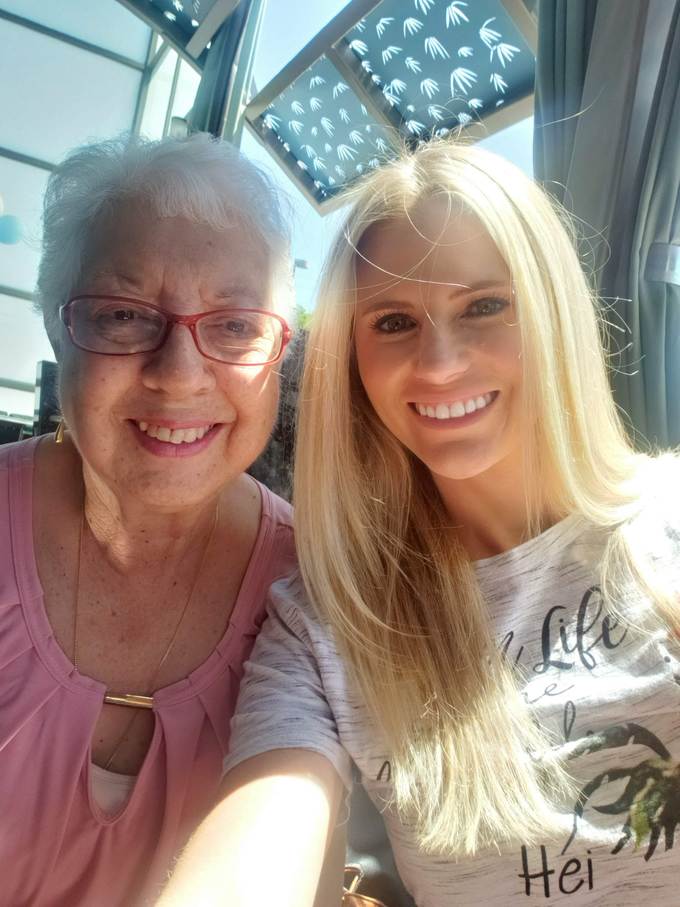 Dalia with her niece Heather