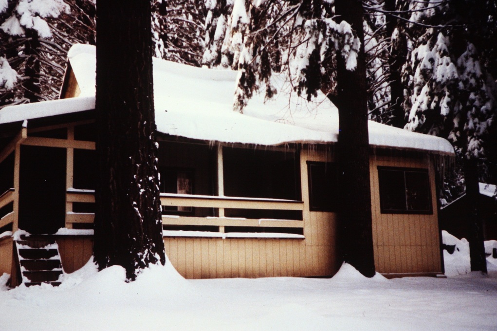 Fish Camp cabin in Fish Camp CA