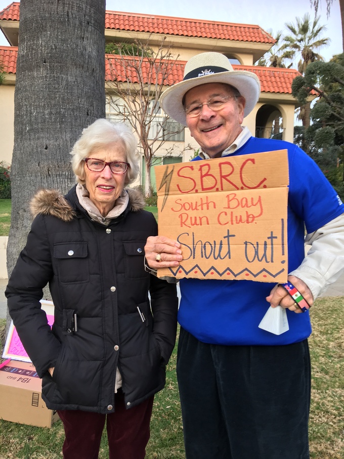 Cheering the runners during the Pasadena Half Marathon. Jan. 2019. 