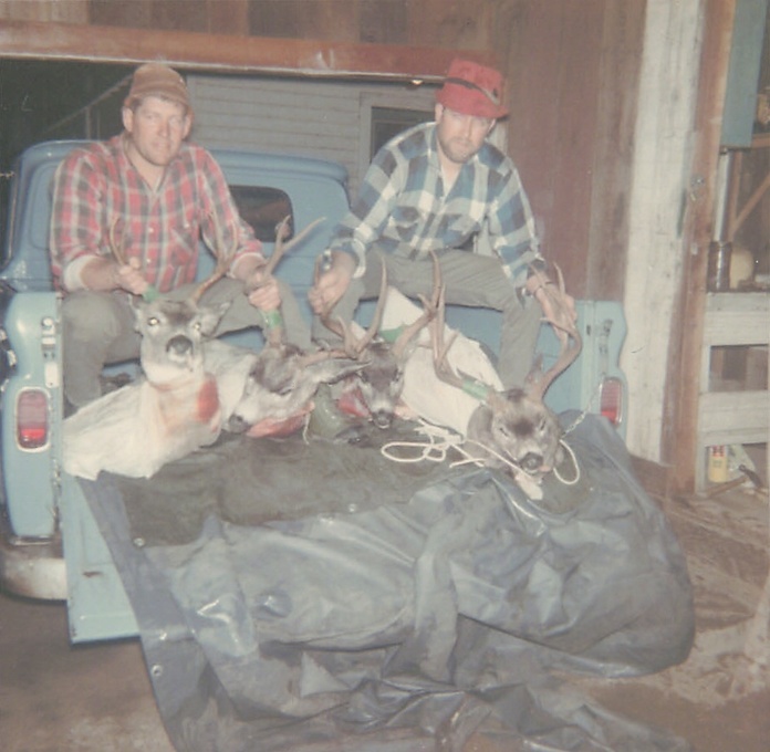 Howard and older brother Jim 1968