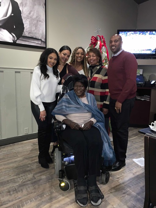 Judith surrounded by her family!