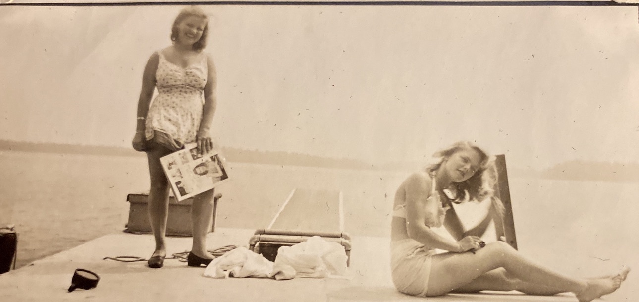 The Maids day off! (1944)