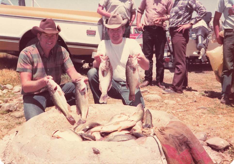 Howard & brother Roger (Pinky) won a fishing derby!