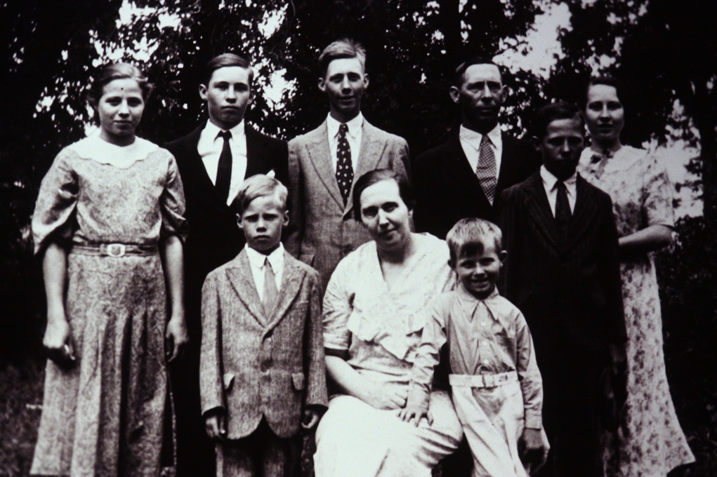Miller family 1934 Dassel MN