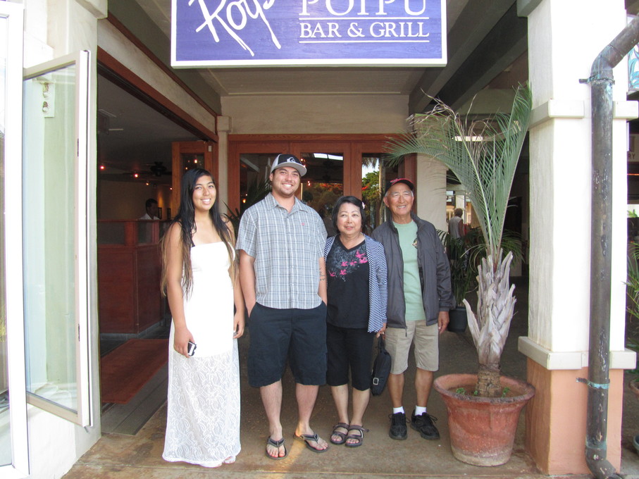 Carl and Jeanne with grandchildren at Roy's