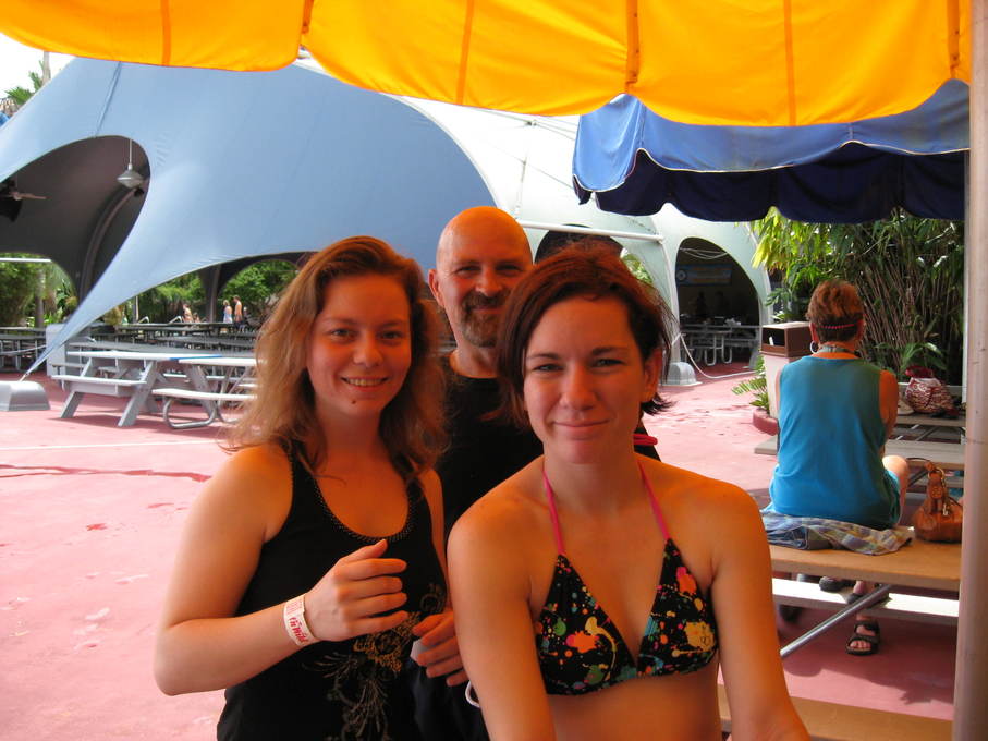 Mel with Nieces Lindsey & Jamie