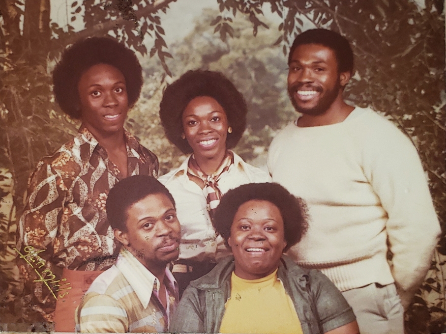 Reggie with 4 of his 5 siblings