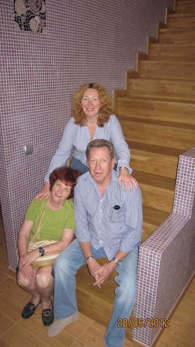 Бабушка Рита с Янон и Вутен