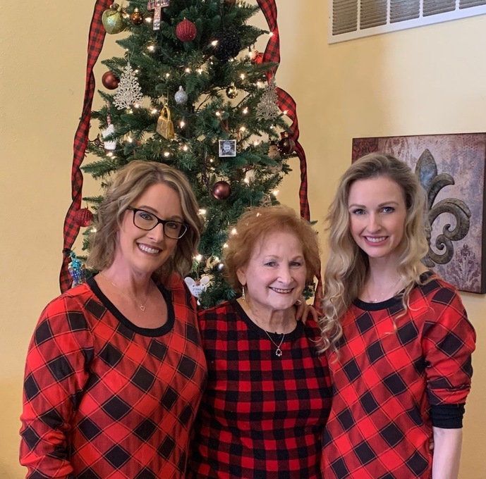 Cara, Mema and Courtney in Colorado for Christmas 2019