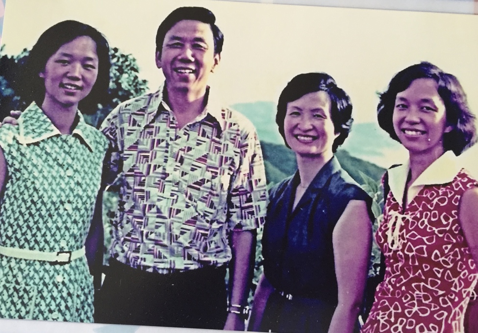 Twin Peak, Hong Kong, 1977