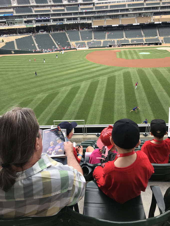Twins game with his grandchildren