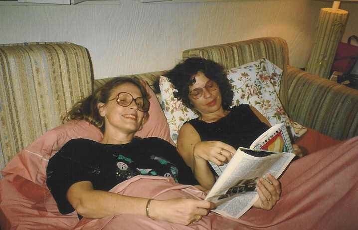 Twins visiting Mom in Florida