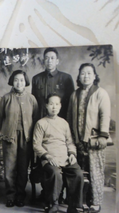 With grandma, 2nd auntie (right), and cousin Abee (left)